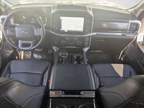 Used 2021 Ford F150 Lariat w/ Max Trailer Tow Package image 17