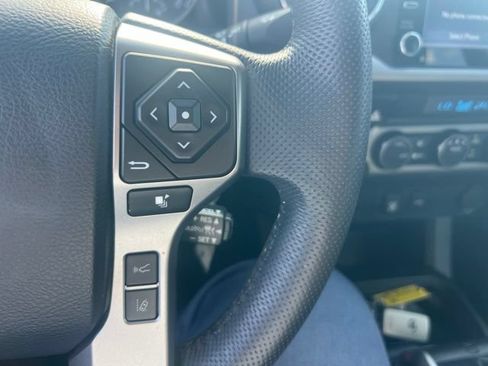 Used 2021 Toyota Tacoma SR5 RWD image 12