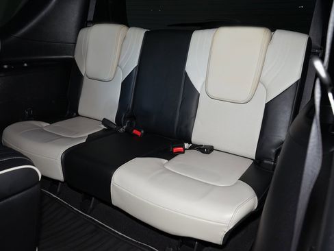 Used 2019 INFINITI QX80 Limited w/ All-Season Package image 30