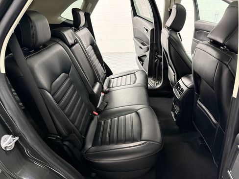 Used 2023 Ford Edge SEL w/ Convenience Package image 12