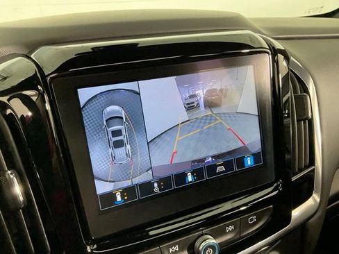 Used 2023 Chevrolet Traverse LT w/ LT Premium Package AWD/4WD image 12