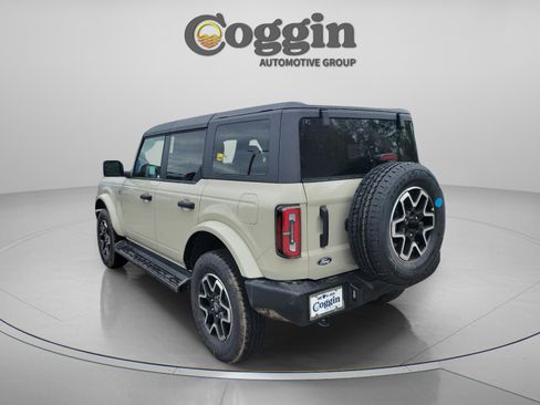 New 2026 Ford Bronco Outer Banks AWD/4WD image 2