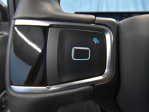 Used 2025 Ford Expedition Active image 12