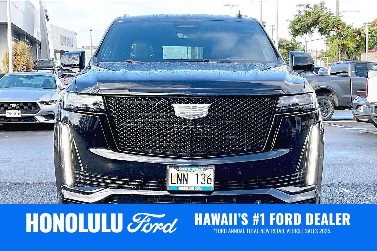 Used 2021 Cadillac Escalade ESV Sport Platinum w/ LPO, ONYX Package AWD/4WD image 6