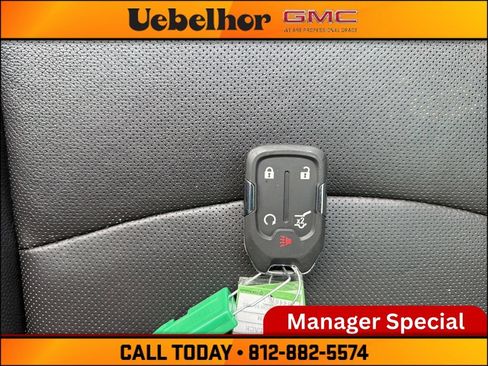 Used 2021 GMC Terrain SLT AWD/4WD image 35