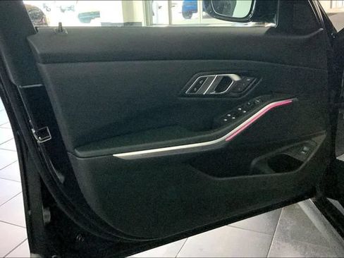 Used 2023 BMW 330i Sedan w/ Driving Assistance Package RWD image 10