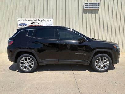 Used 2023 Jeep Compass Latitude