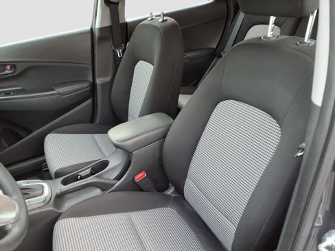 Used 2021 Hyundai Kona SE image 11