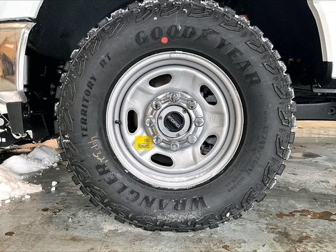 New 2026 Ford F350 XL w/ XL Off-Road Package AWD/4WD image 8