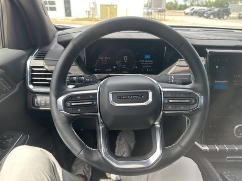 Used 2025 GMC Acadia Denali w/ LPO, Floor Liner Package AWD/4WD image 14