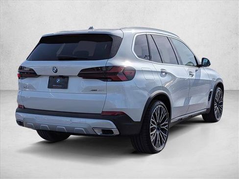 New 2026 BMW X5 xDrive40i AWD/4WD image 2