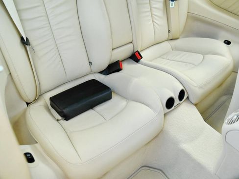 Used 2008 Mercedes-Benz CLK 550 Cabriolet image 38