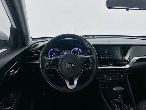 Used 2021 Kia Niro LXS FWD image 20