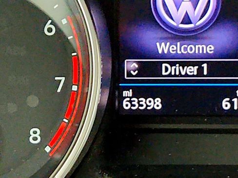 Used 2019 Volkswagen Tiguan SE AWD/4WD image 15