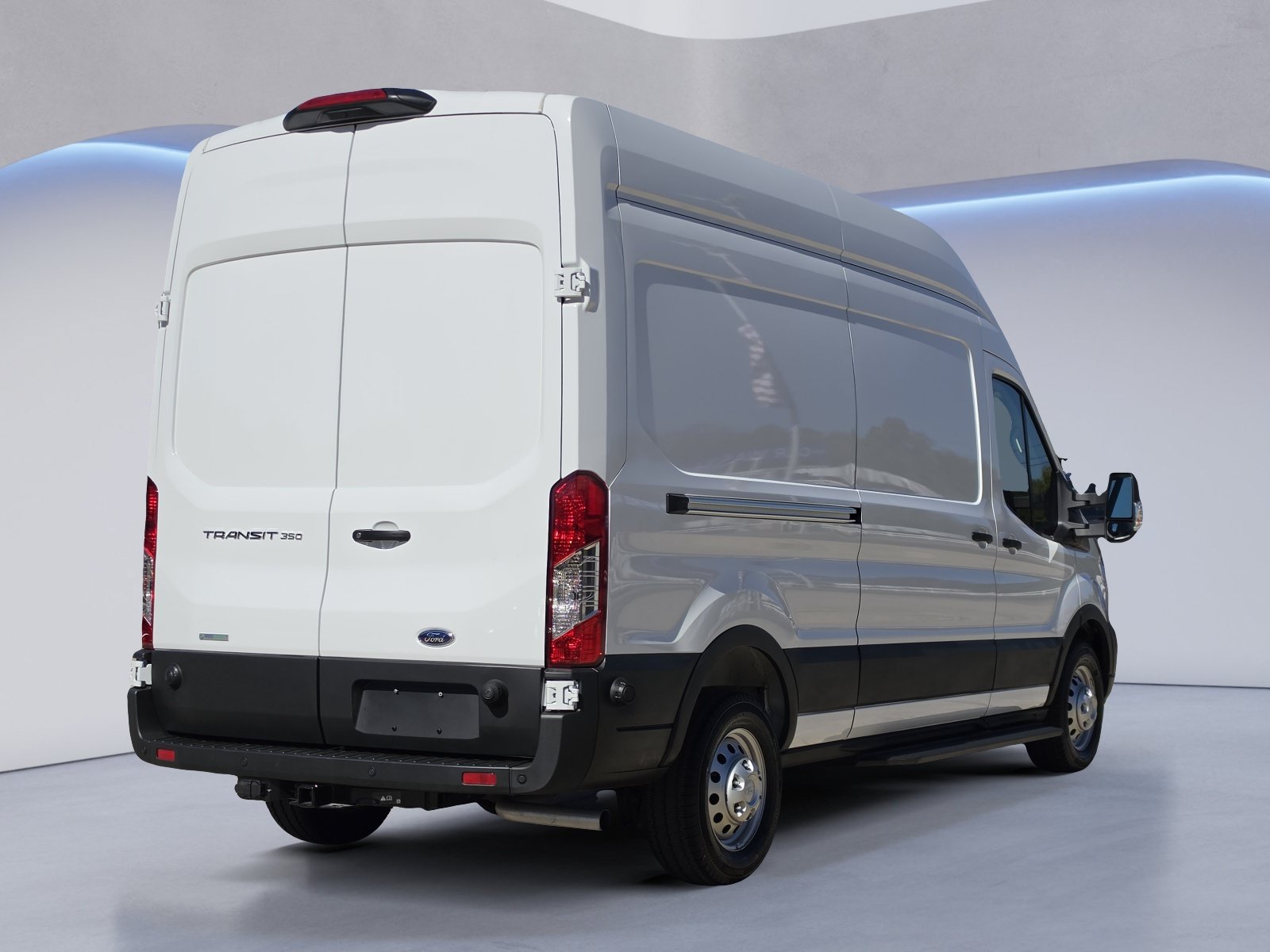 Used 2025 Ford Transit 350 148 High Roof w/ Exterior Upgrade Package RWD image 3