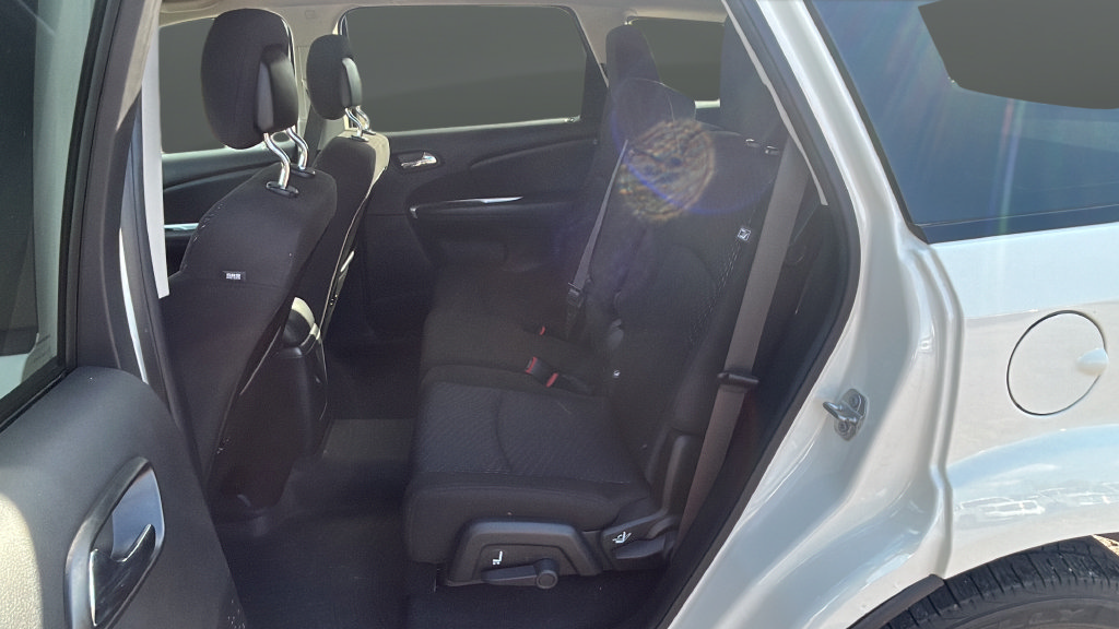 Used 2019 Dodge Journey SE w/ Premium Group FWD image 14