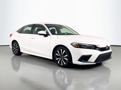 Certified 2023 Honda Civic EX image 3