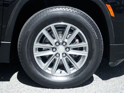 Used 2023 Chevrolet Traverse LT FWD image 42