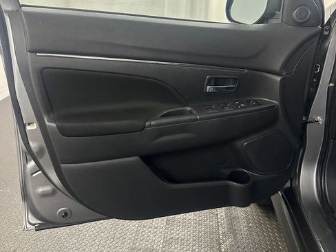 Used 2020 Mitsubishi Outlander Sport ES FWD image 8
