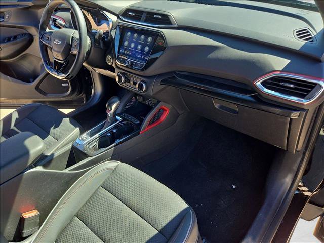 Used 2021 Chevrolet TrailBlazer RS w/ Technology Package FWD image 21