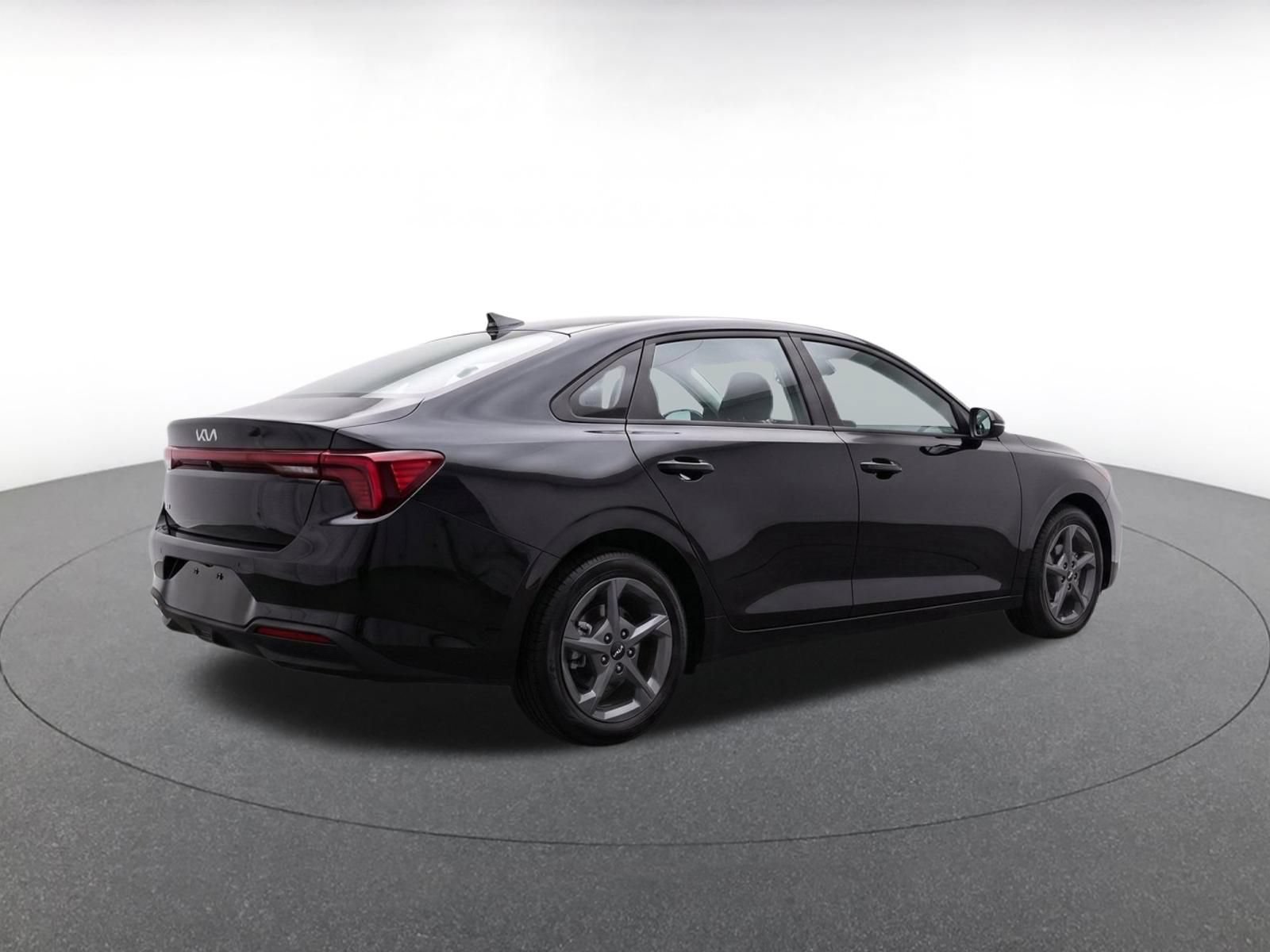 Used 2025 Kia K4 FWD image 8