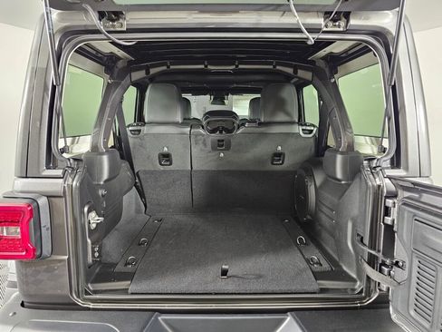 New 2026 Jeep Wrangler Unlimited Rubicon 392 w/ Quick Order Package 27X Moab AWD/4WD image 15