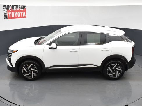Used 2025 Nissan Kicks SV w/ Illumination Package FWD image 19