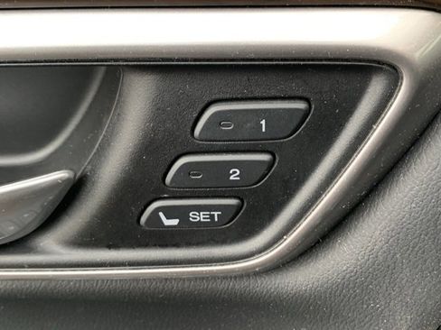 Used 2020 Honda CR-V Touring image 7