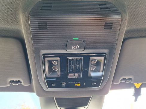 New 2026 Volkswagen Tiguan SE R-Line image 18