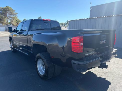 Used 2019 GMC Sierra 3500 Denali w/ Duramax Plus Package AWD/4WD image 5