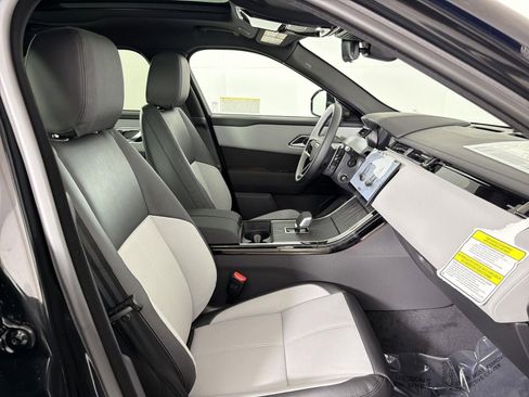 New 2026 Land Rover Range Rover Velar Dynamic SE image 33