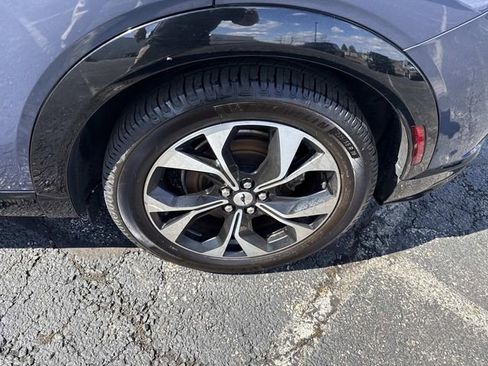 Used 2021 Ford Mustang Mach-E Premium AWD/4WD image 16