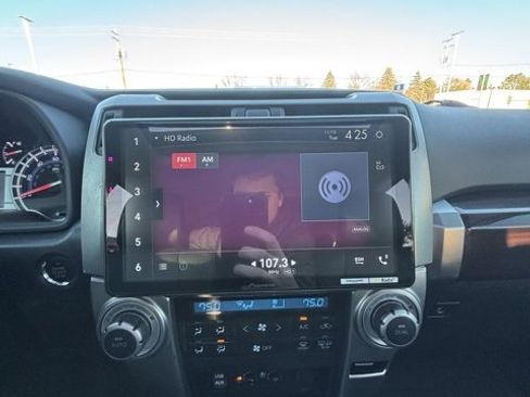 Used 2017 Toyota 4Runner Limited image 23