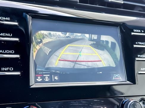 Used 2018 Toyota Camry XSE FWD image 20
