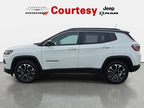 Certified 2023 Jeep Compass Limited AWD/4WD image 7