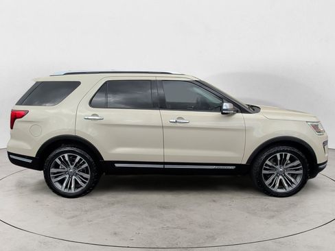 Used 2018 Ford Explorer Platinum image 6