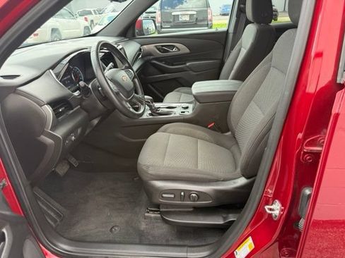 Used 2023 Chevrolet Traverse LT FWD image 23