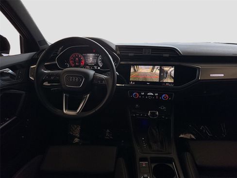 Certified 2023 Audi Q3 2.0T Premium Plus w/ Premium Plus Package AWD/4WD image 22