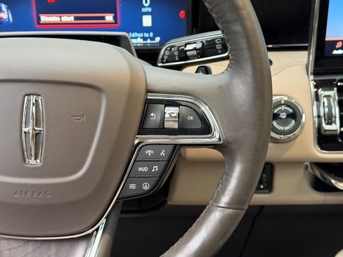 Certified 2024 Lincoln Navigator Reserve AWD/4WD image 27