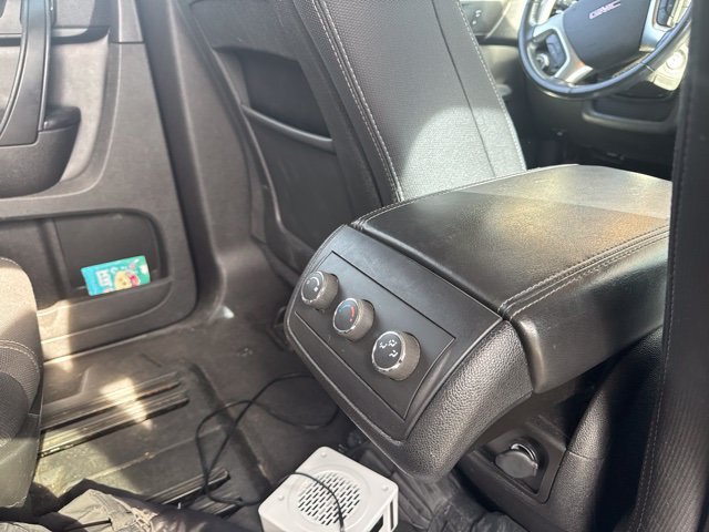 Used 2013 GMC Acadia SLE FWD image 12