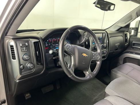 Used 2018 Chevrolet Silverado 1500 LT w/ All Star Edition image 14