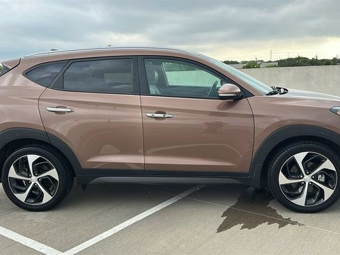 Used 2016 Hyundai Tucson Limited FWD image 13