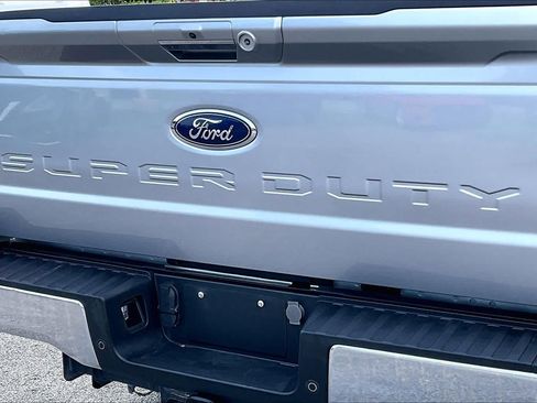 Used 2023 Ford F250 Lariat w/ Lariat Ultimate Package AWD/4WD image 28