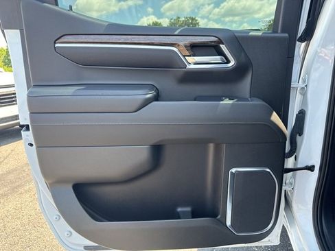 Used 2023 GMC Sierra 1500 Elevation image 15