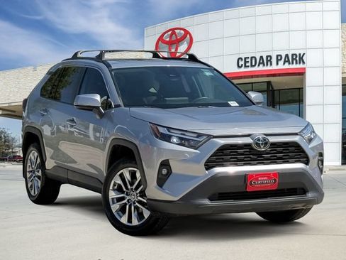 Used 2022 Toyota RAV4 XLE Premium FWD image 1