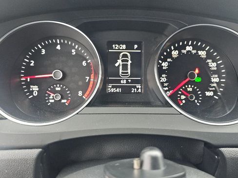 Used 2017 Volkswagen Jetta SE FWD image 12