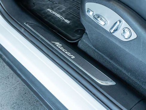 Certified 2026 Porsche Macan AWD/4WD image 15
