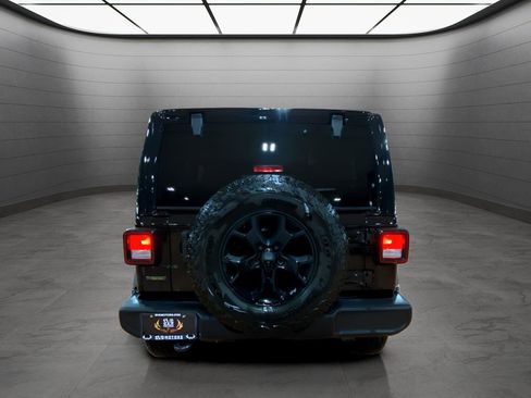 Used 2022 Jeep Wrangler Unlimited Sport image 5