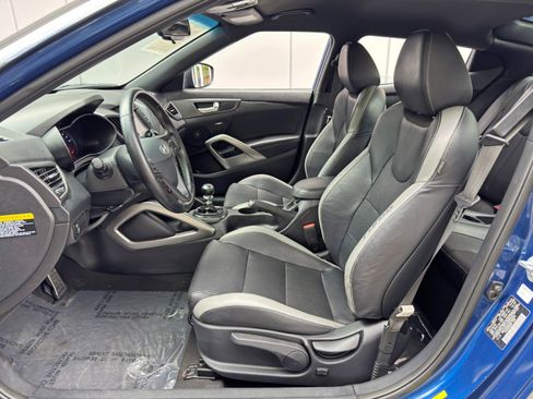 Used 2016 Hyundai Veloster Turbo FWD image 15