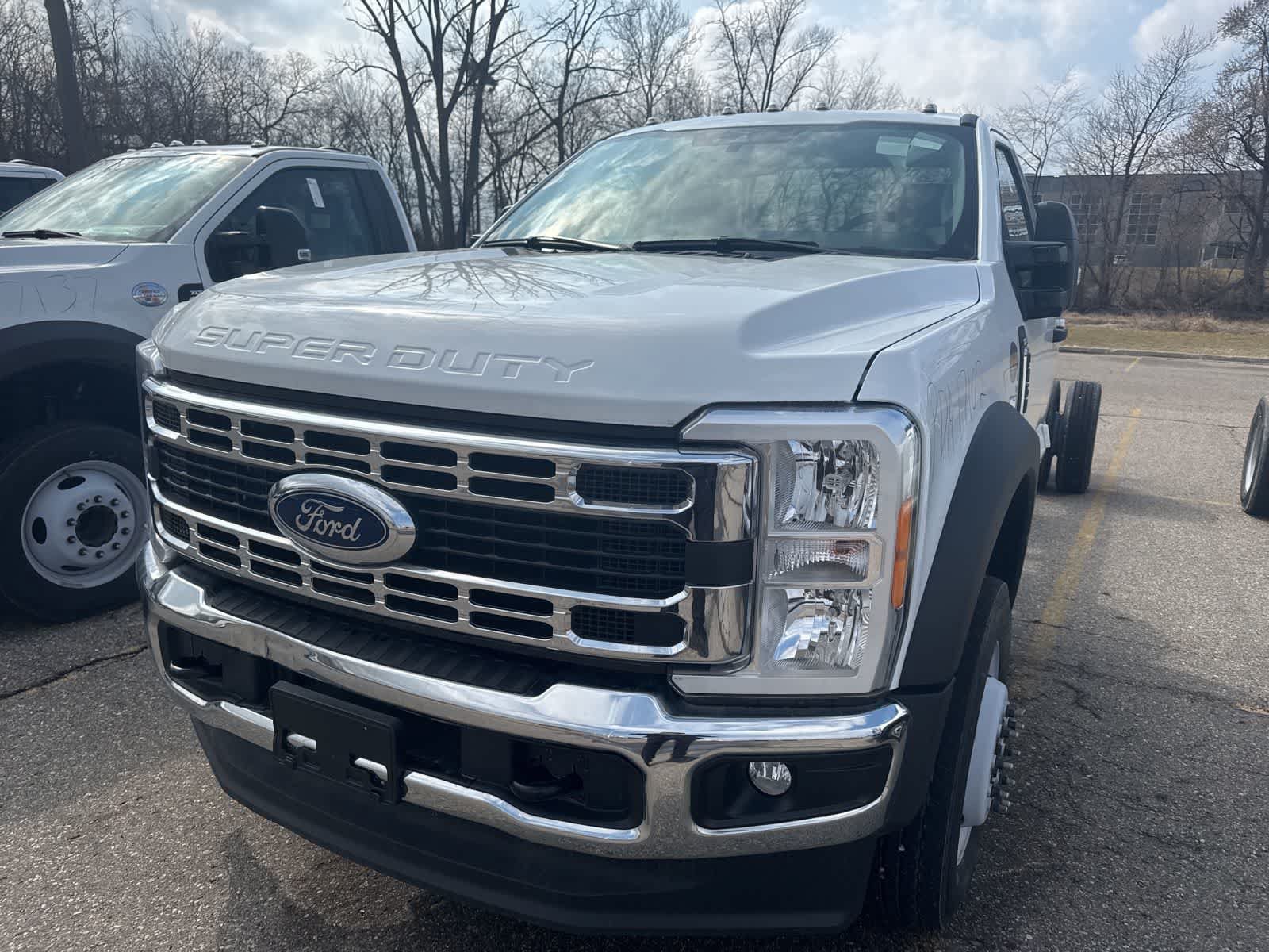 Used 2023 Ford F450 XLT w/ XLT Value Package RWD image 1